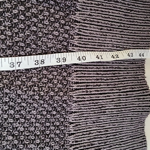 Sweater - Picture 8 of 9